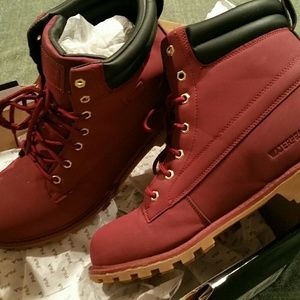 Fila Burgundy NEW waterproof boots